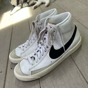 Nike Blazer Mid ‘77 Vintage Shoes, White